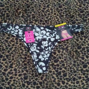Maidenform Brand Sport Style Thong Panties